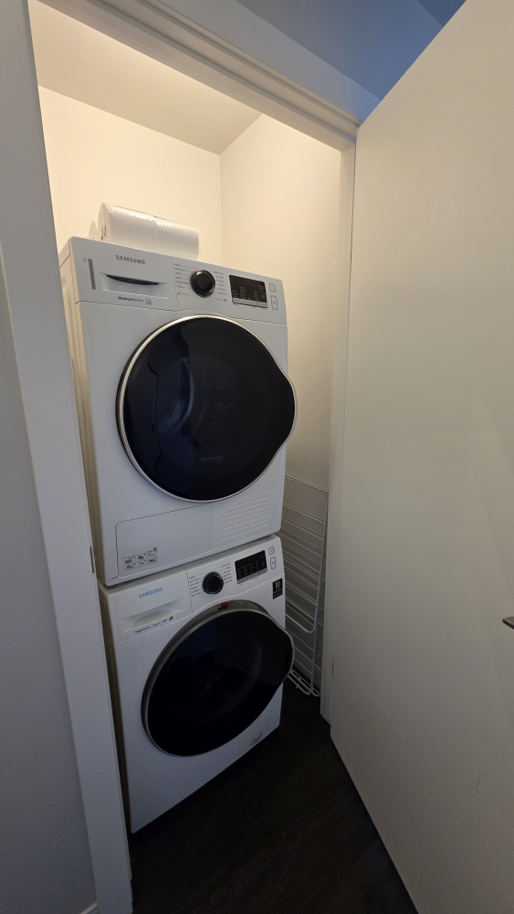 2 bed 2 bathroom Apartment - photo 4