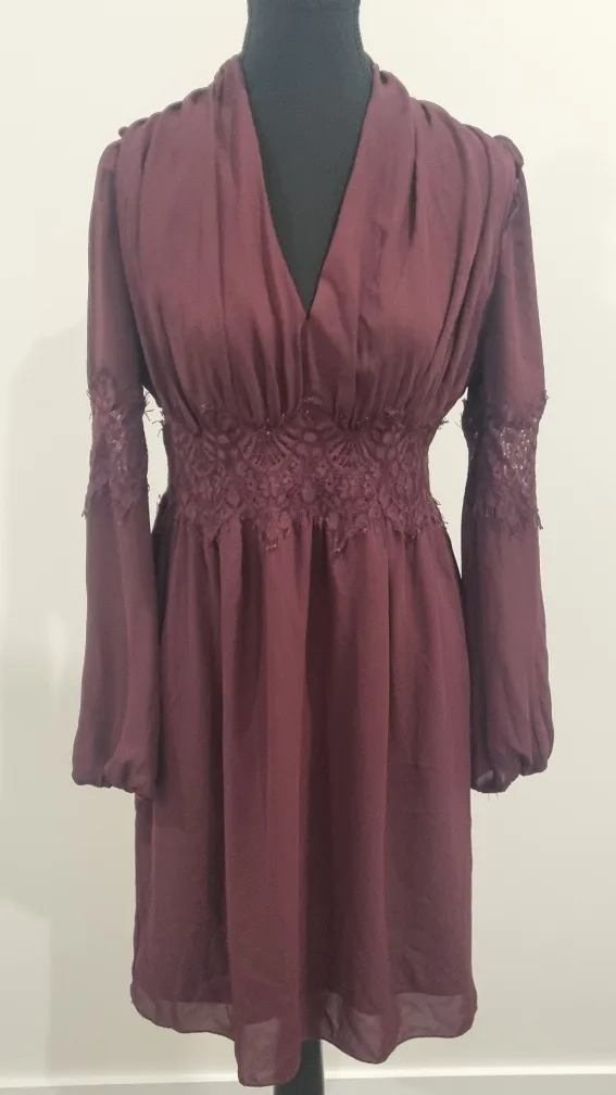 Short Dress with Lace Detail thumbnail