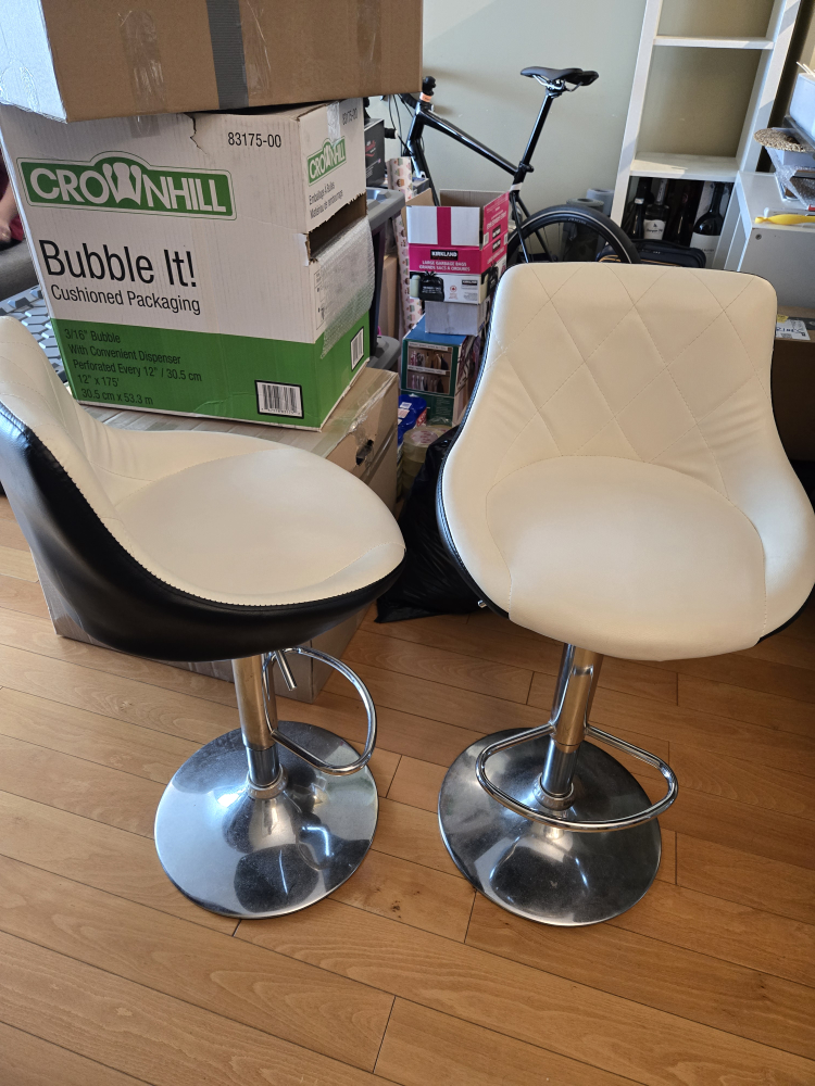 Set of 2 Swivel Bar Stools - White & Black - photo 4
