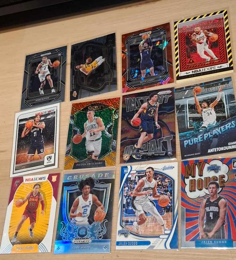 Basketball Trading Cards Lot RC image indicator(5)