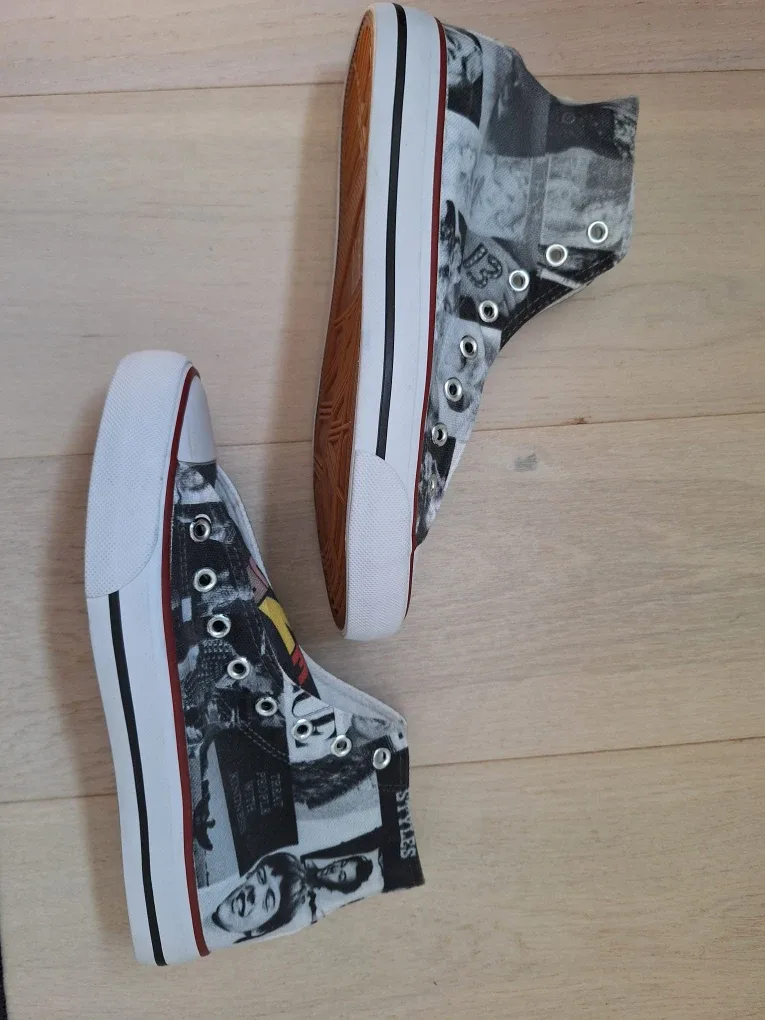 Harry Styles Women's Sneakers image indicator(2)