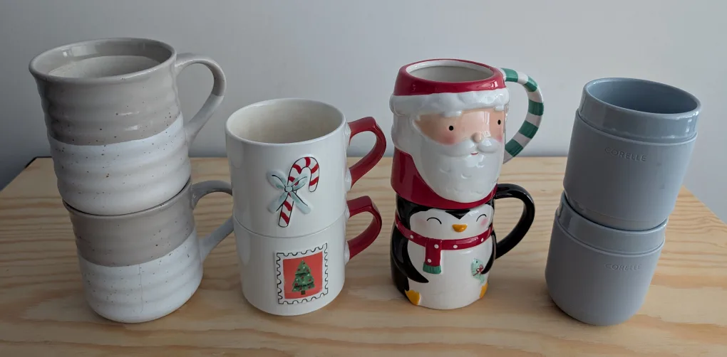 Updated Mixed Kitchenware Lot - Bowls, Jars, Utensils, Mugs etc image indicator(4)