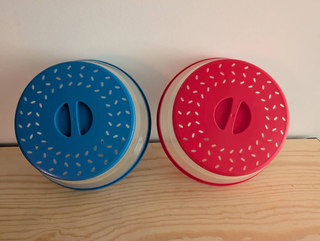 Updated Mixed Kitchenware Lot - Bowls, Jars, Utensils, Mugs etc image indicator(9)