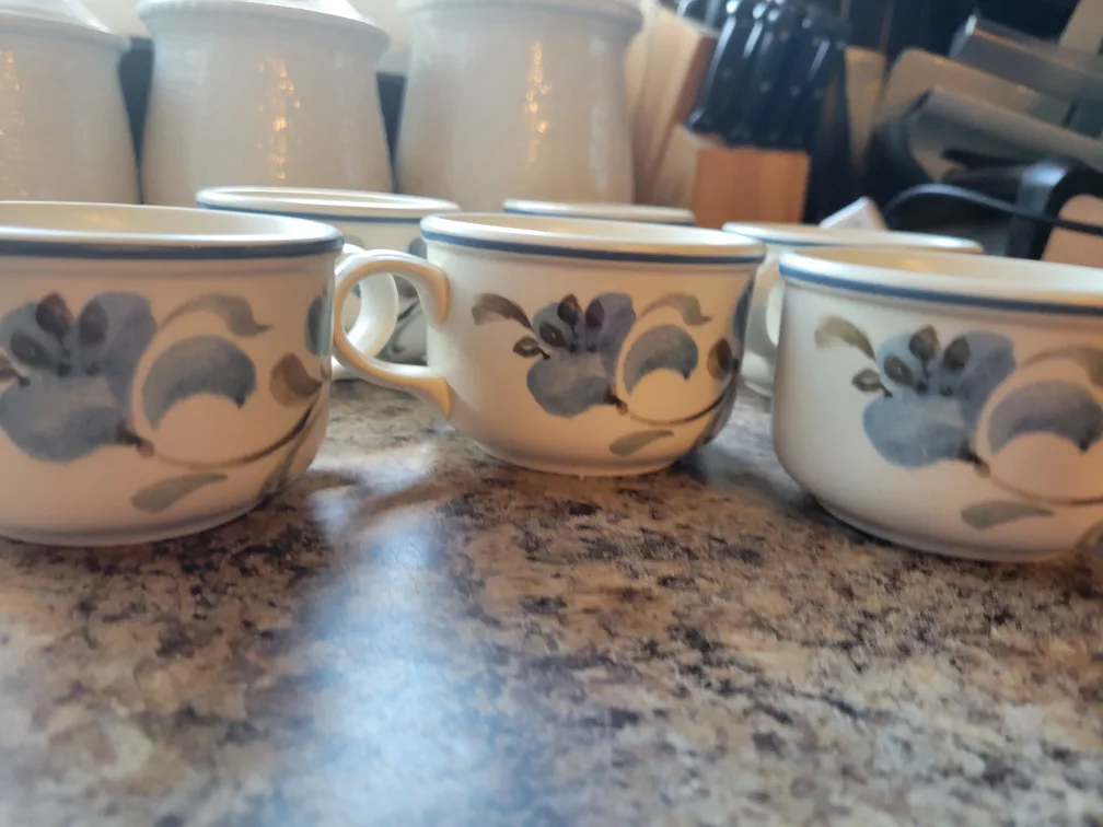 Set of 6 Made in England Mugs🇨🇦 thumbnail
