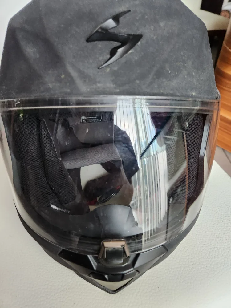 Scorpion EXO Motorcycle Helmet - Black thumbnail