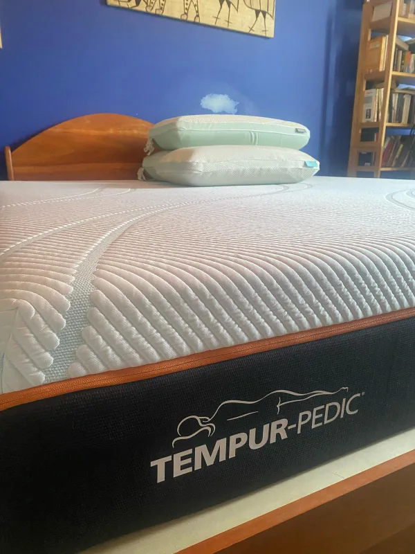 Tempur-Pedic Mattress and Pillows thumbnail