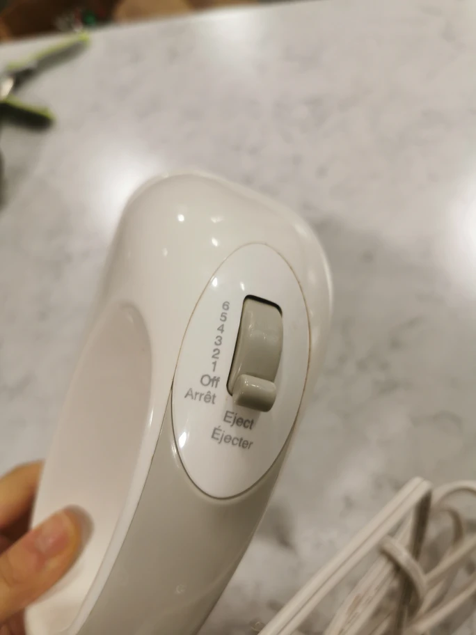 Toastmaster Hand Mixer - photo 2