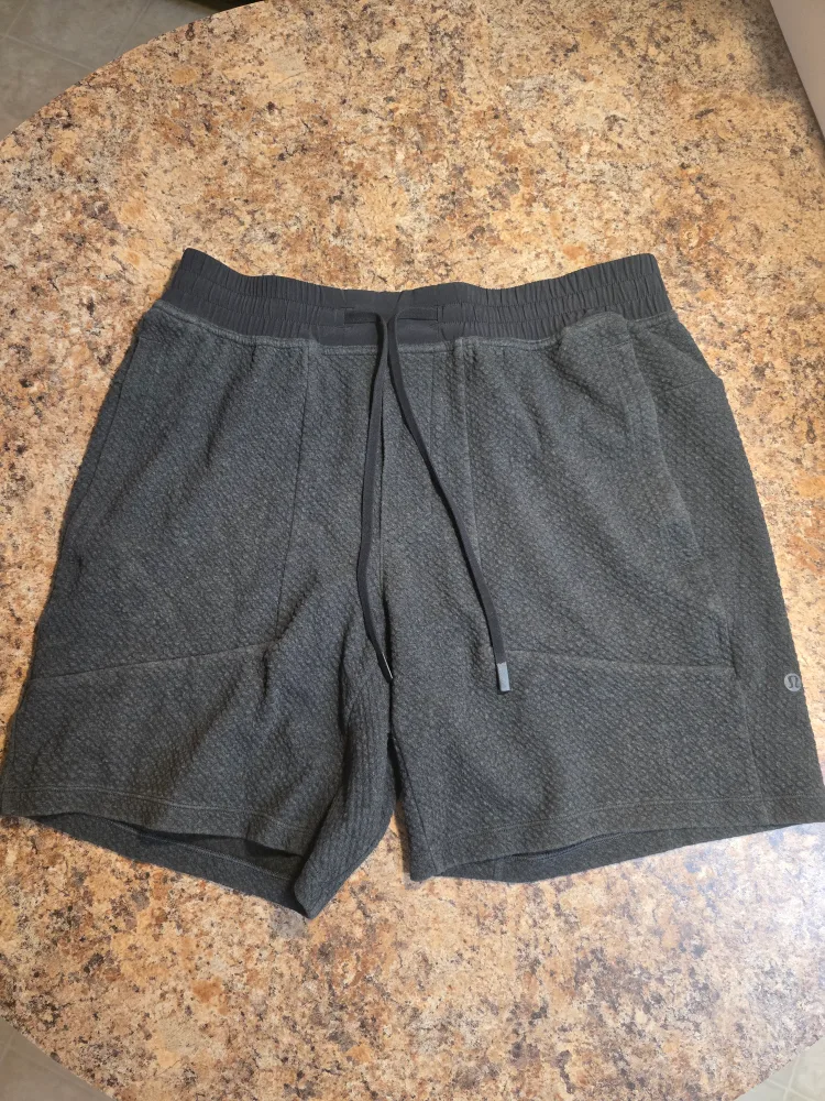 Lululemon At Ease Shorts, Size Large 7" thumbnail