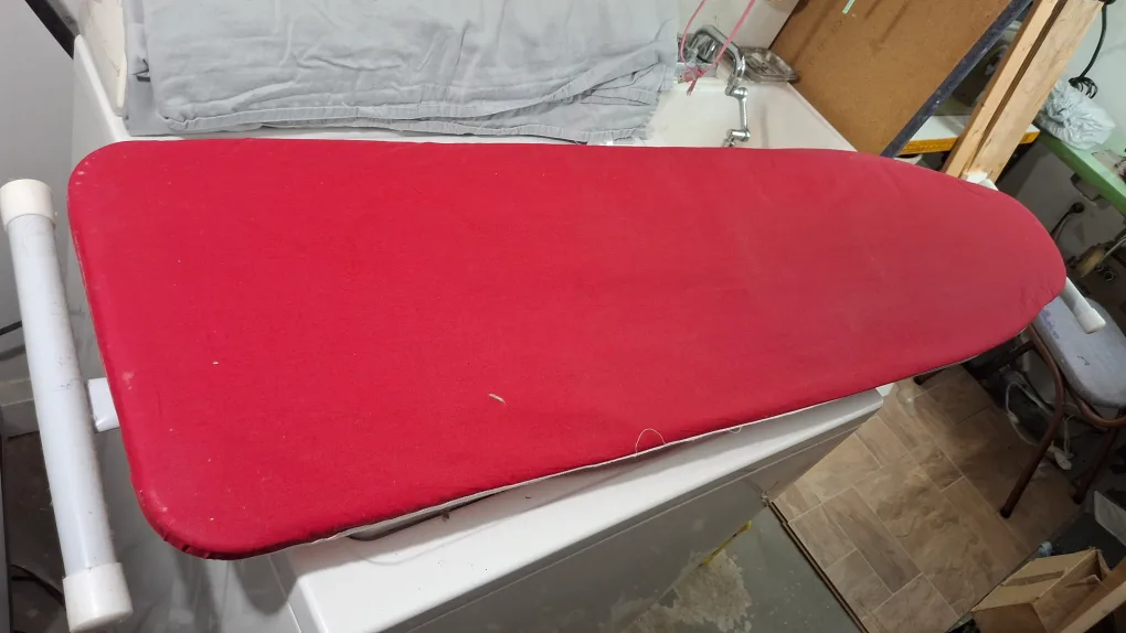 ironing Board 54" 🇨🇦 thumbnail