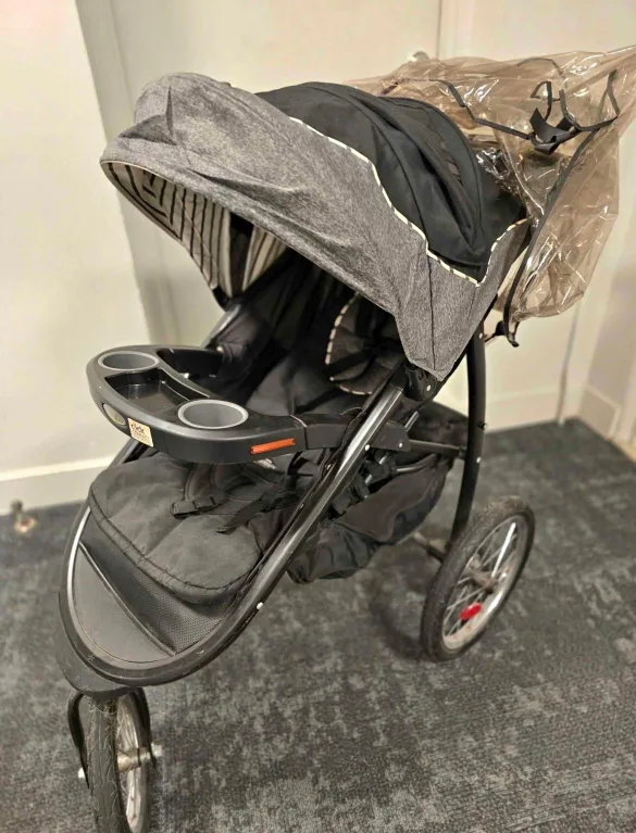 Grey Baby Jogger Stroller image indicator(2)