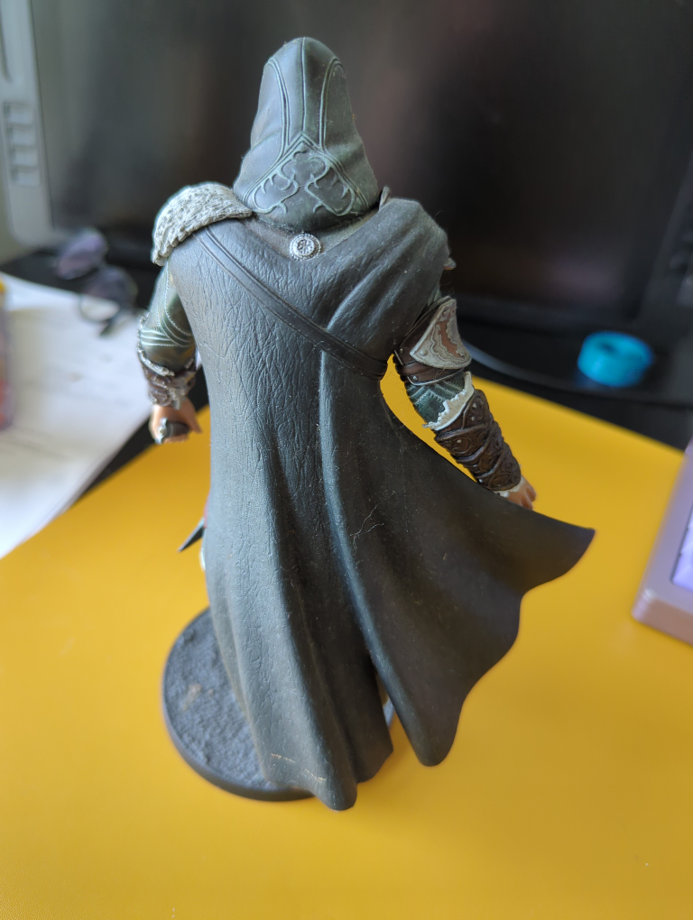Assassin's Creed Revelations Ezio Figurine - photo 2
