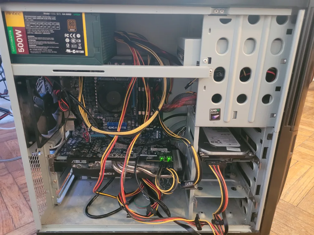 Antec solid metal PC Tower Case. image indicator(5)