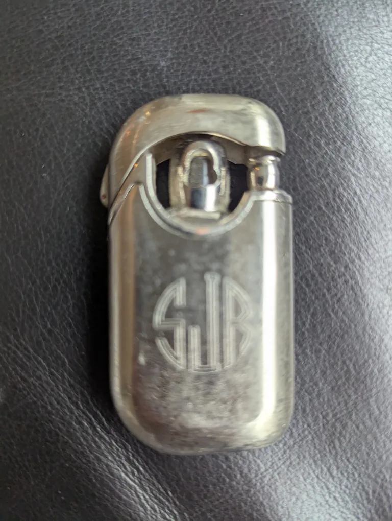 Vintage Silver Lighter thumbnail