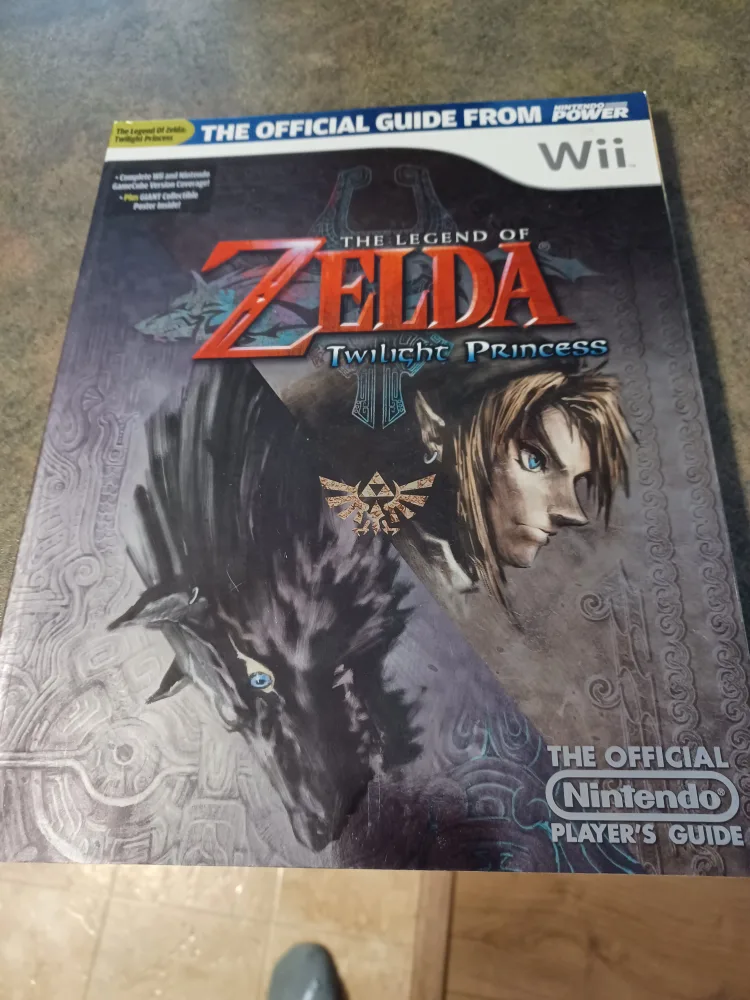 The Legend of Zelda: Twilight Princess Official Guide thumbnail