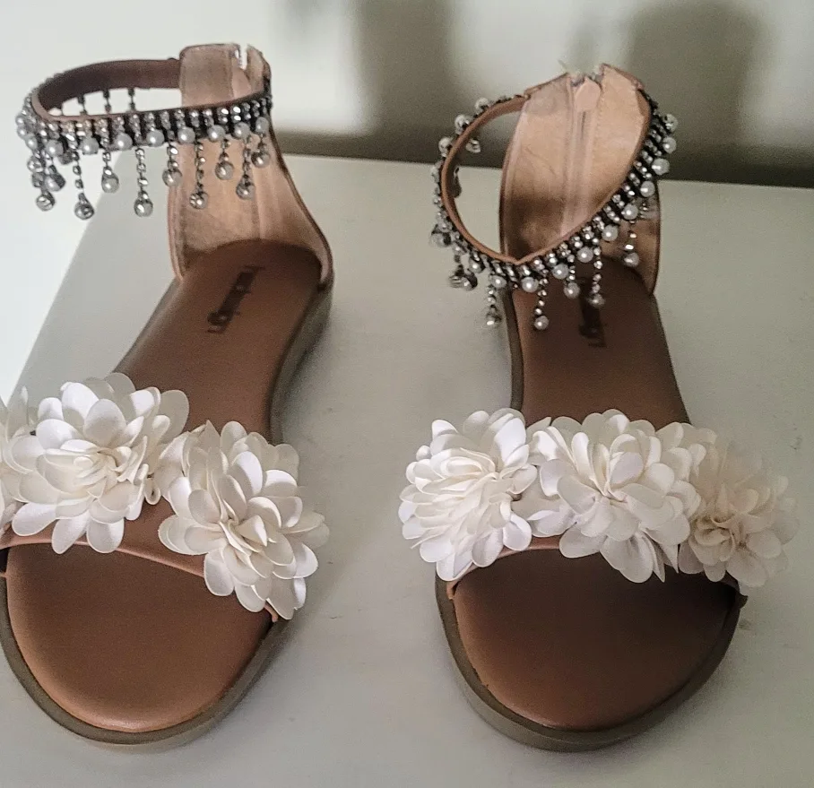 🇨🇦Hedesign Handmade Sandals size 9.8'US or 40 EU thumbnail