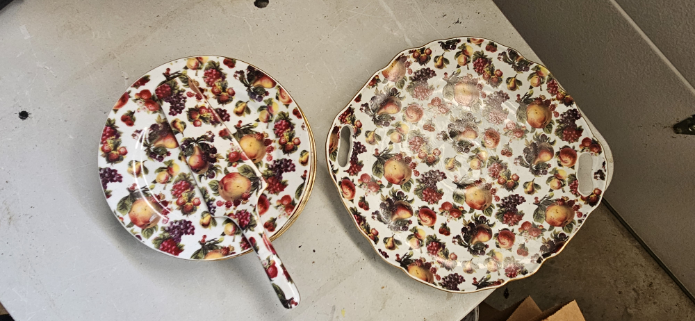 Vintage Fruit Pattern Cake Plate Set - photo 3