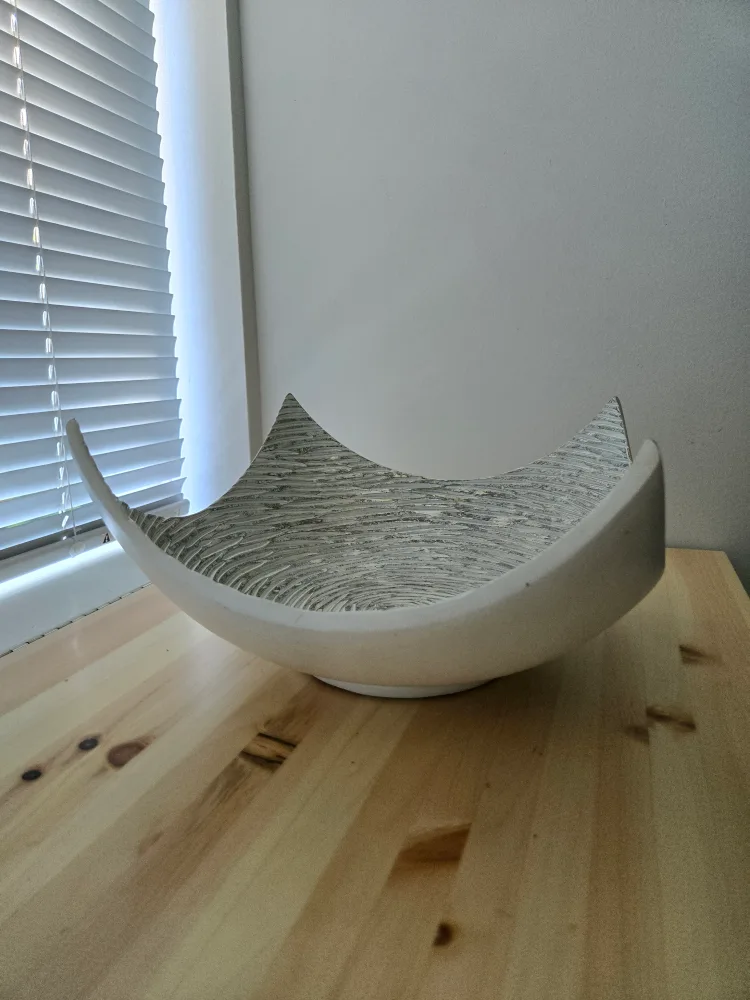 Decorative White and Silver Bowl 🇨🇦 image indicator(2)