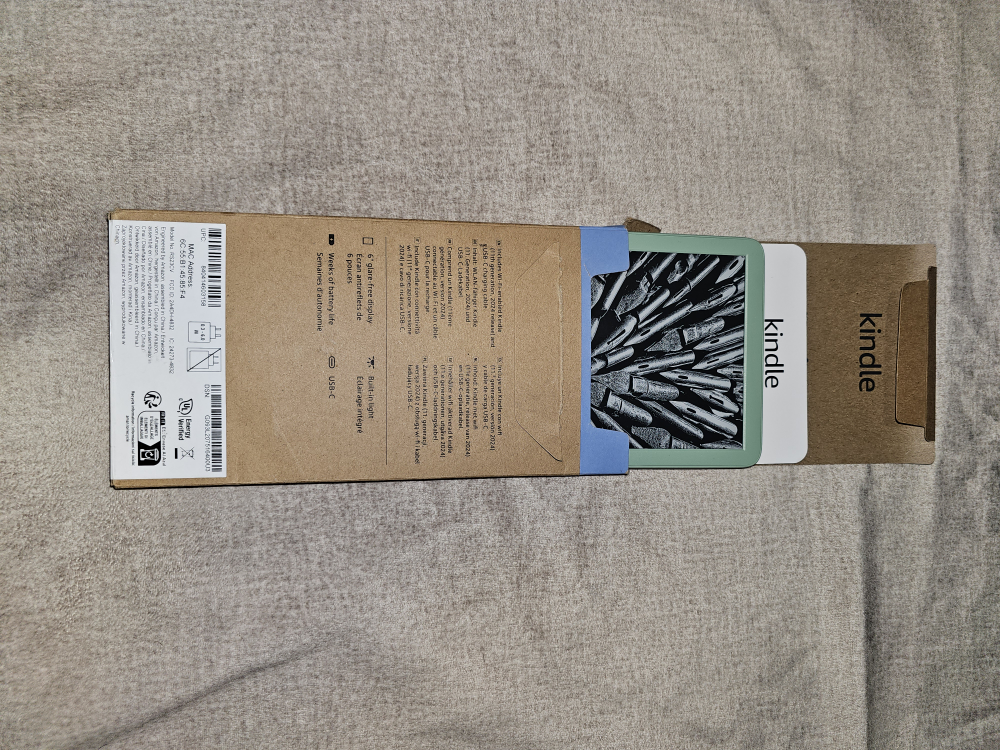Like New Amazon Kindle 11th Gen - Matcha Green - photo 2