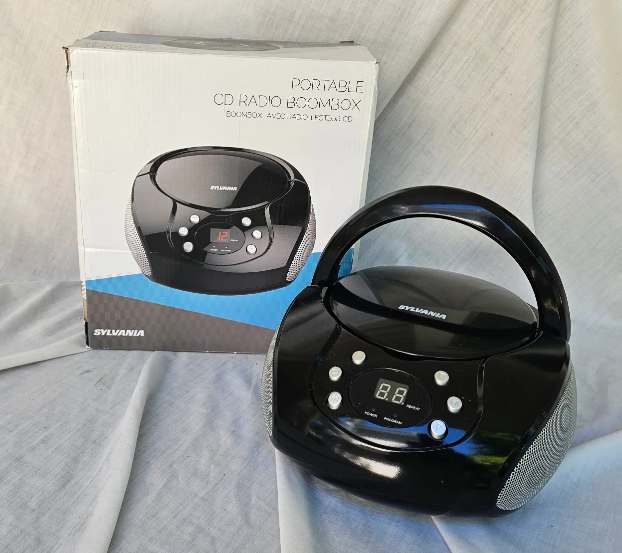 Sylvania Portable CD Player AF/FM Radio Boombox thumbnail
