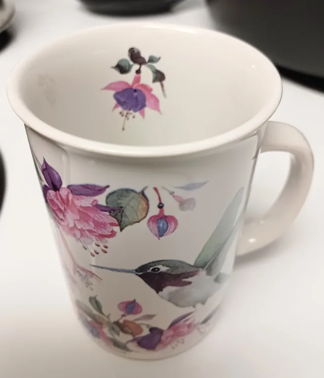 Beautiful set of 4 vintage Valerie Pfeiffer mugs image indicator(2)