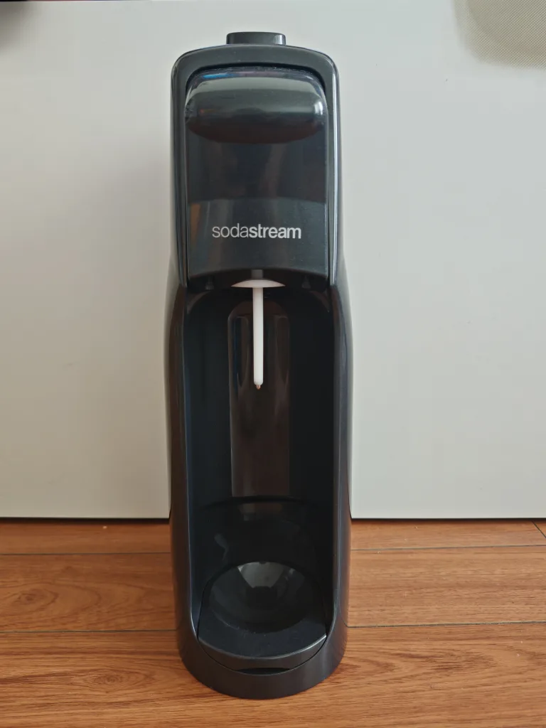 SodaStream Jet Sparkling Water Maker thumbnail
