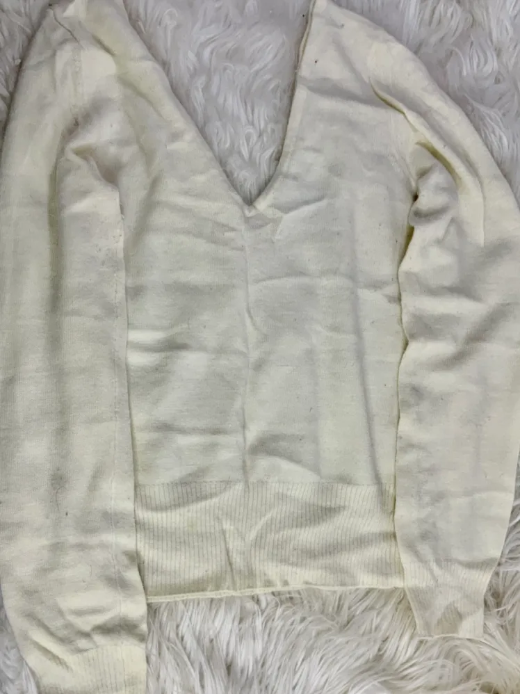 Old Navy V neck white sweater thumbnail