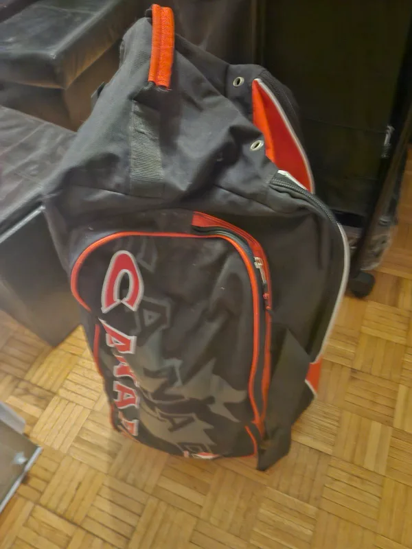 Canadian Tire Rolling Hockey Bag thumbnail
