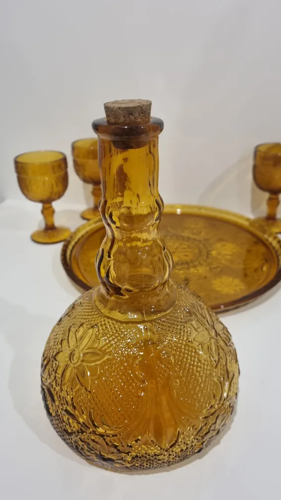Vintage Amber Glass Decanter Set image indicator(5)