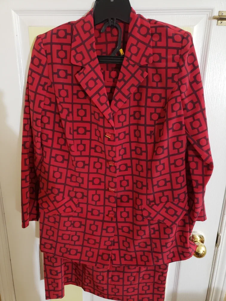 🇨🇦Red & Black Skirt Suit size 14-16 p thumbnail