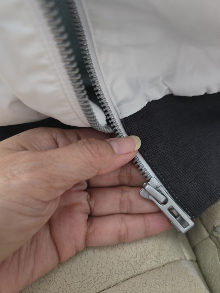 Adidas White Bomber Jacket - photo 2
