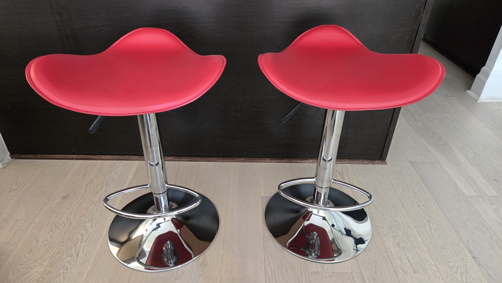 Red Swivel Bar Stools - Set of 2 - photo 3