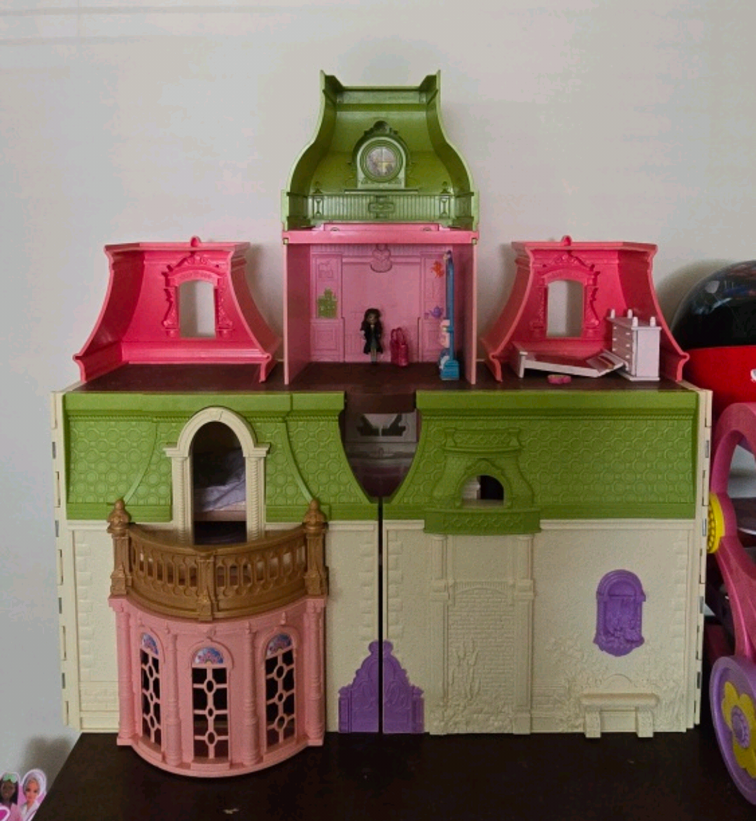 Dollhouse - photo 3