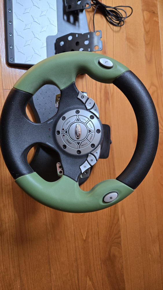 Thrustmaster Ferrari Racing Wheel