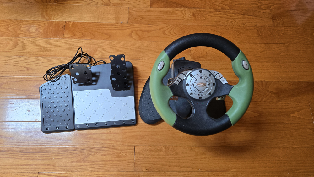Thrustmaster Ferrari Racing Wheel - photo 2