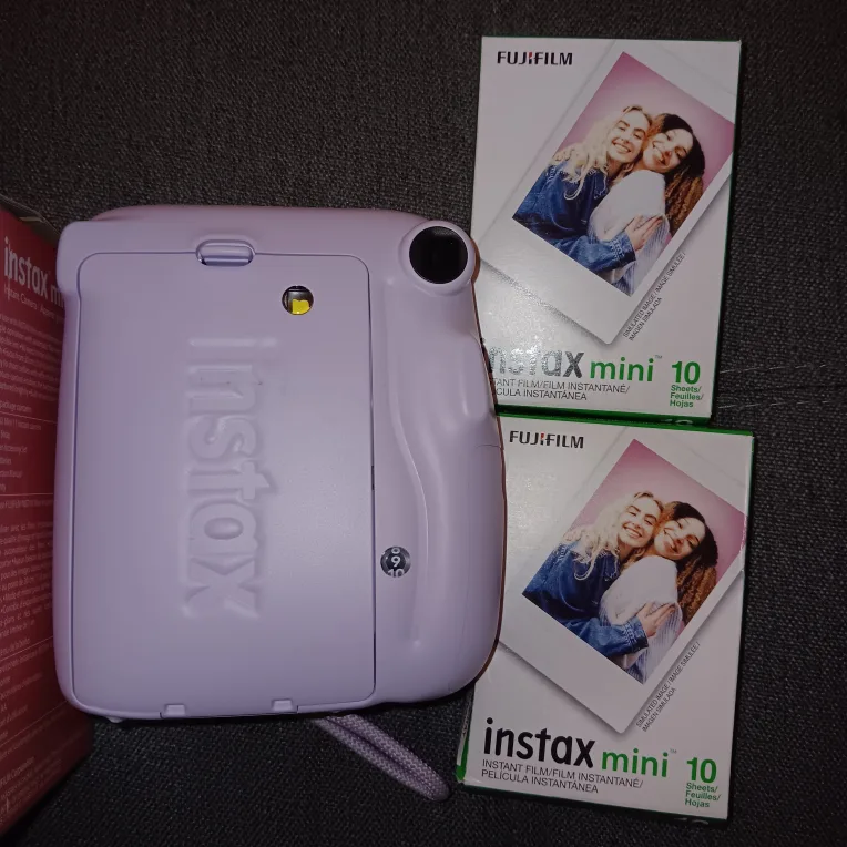 Fujifilm Instax Mini 11 Lilac Purple + 2 Film Packs image indicator(3)