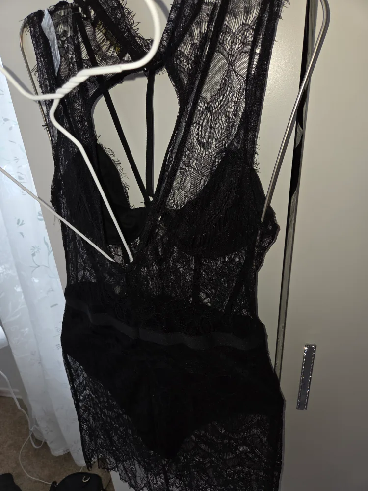 Black Lace Bodysuit dress image indicator(4)