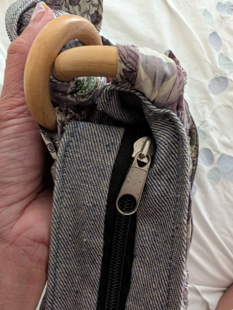 🇨🇦Purple and Green Floral Patterned Tote Bag with Denim Interior image indicator(3)