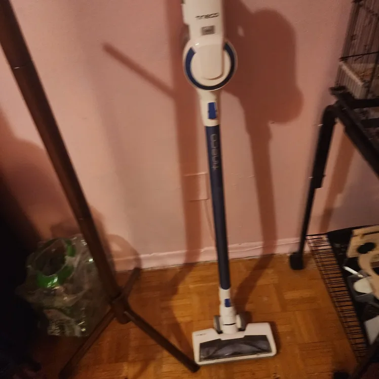 Light weight chargeable vaccumm thumbnail