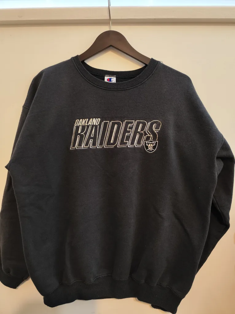 Vintage Champion Oakland Raiders Sweatshirt - Large thumbnail