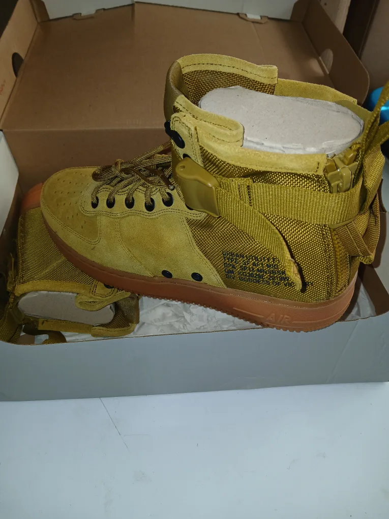 Nike SF Air Force 1, Price Dropped $95 Firm image indicator(3)