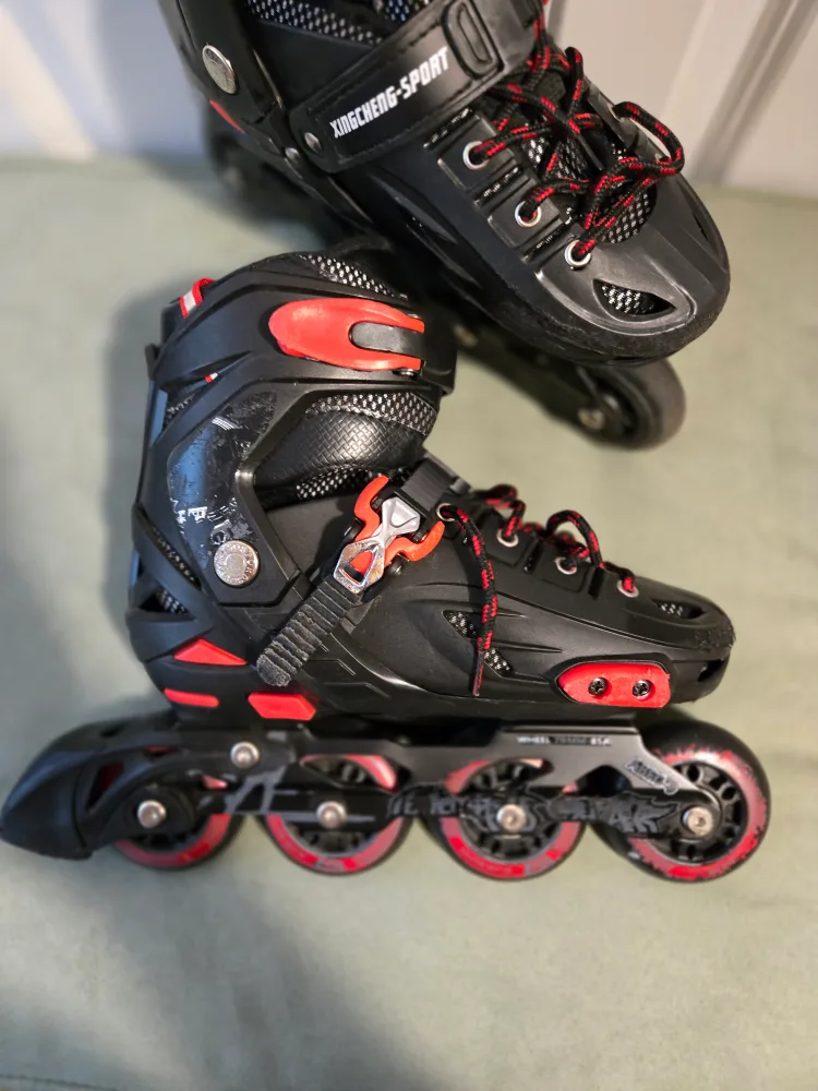 Sport Inline Skates size 4-7.5(adjustable) image indicator(2)