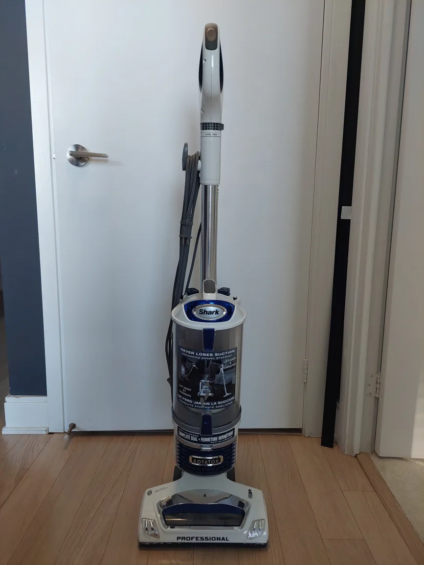Shark Rotator Professional Lift-Away Vacuum thumbnail