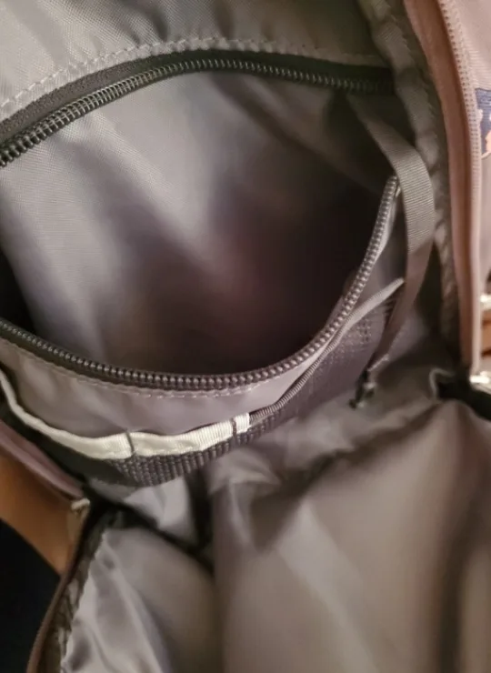 The North Face Jester backpack image indicator(5)