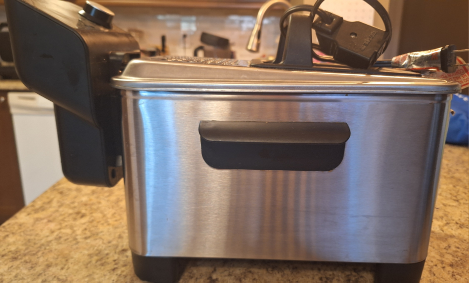 T-fal Easy Pro Deep Fryer - Like New! - photo 3