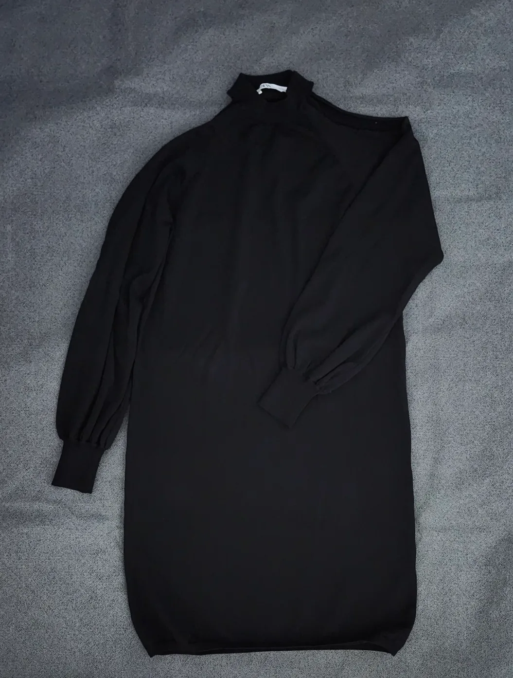 Black Dress thumbnail