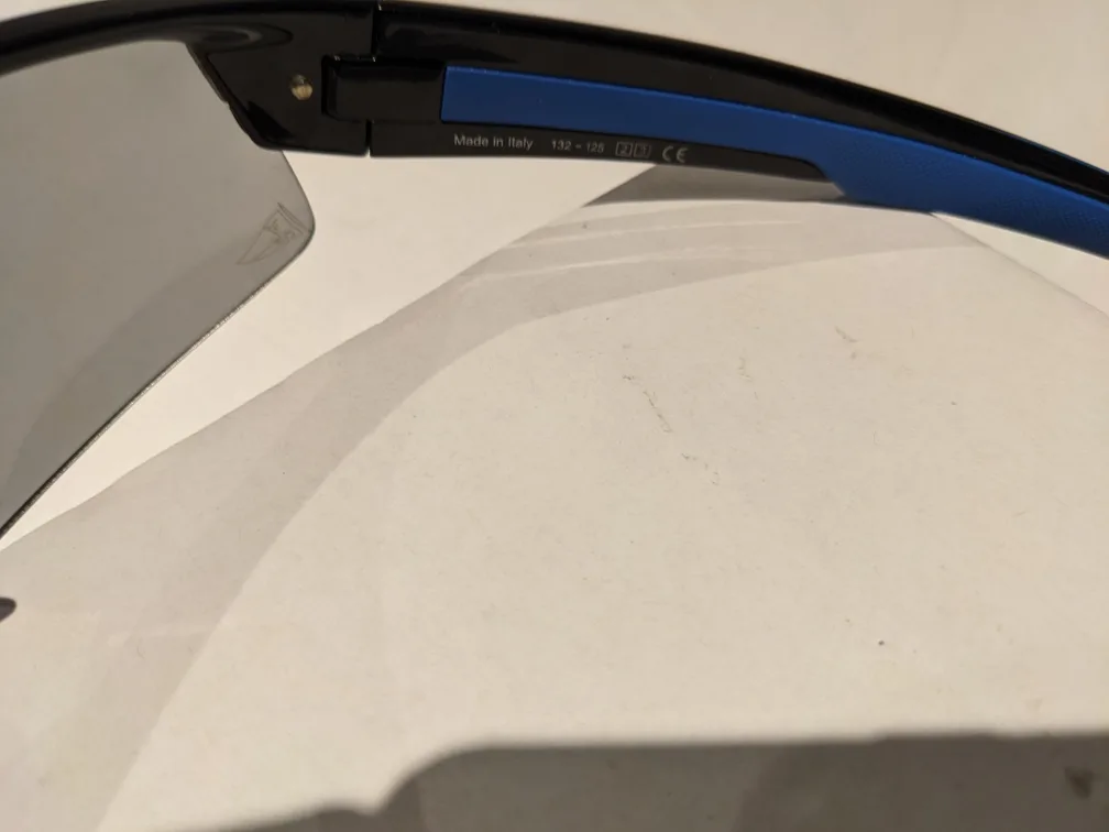 LV Cup Sunglasses - Black image indicator(6)