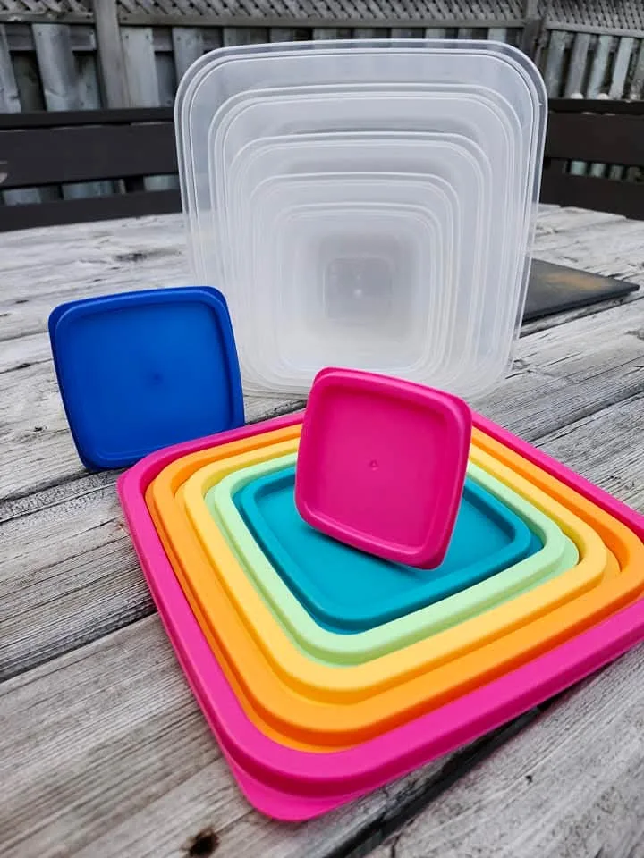 14 piece nesting storage containers with lids! thumbnail
