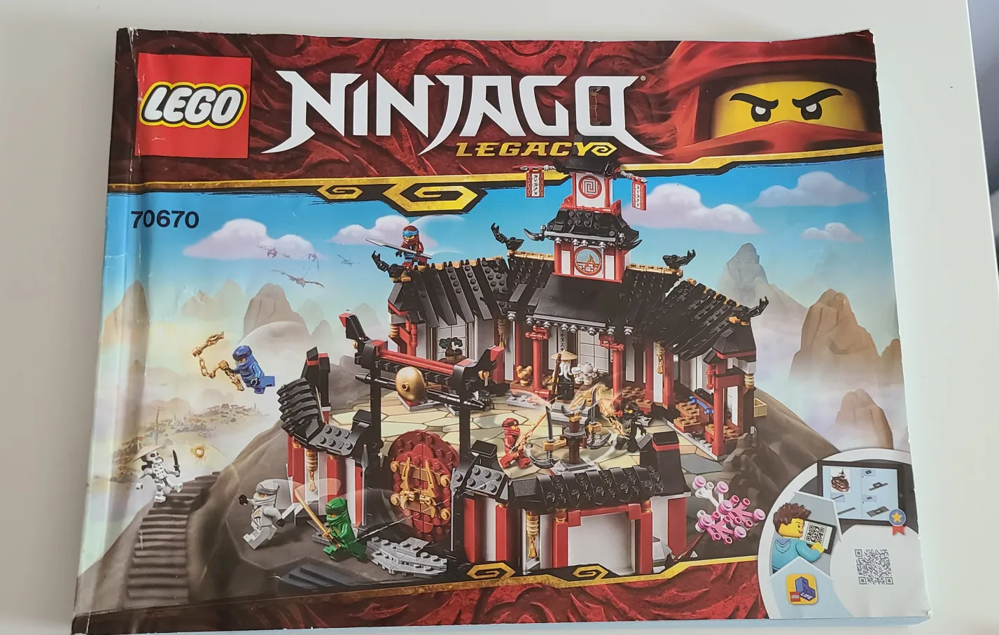 LEGO Ninjago Legacy 70670 Monastery of Spinjitzu thumbnail