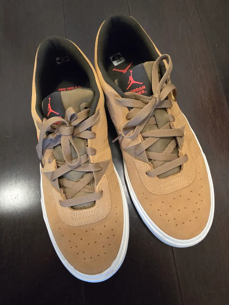 Nike Jordan Series ES Swing for the Fence - Size 10 men's shoes image indicator(2)