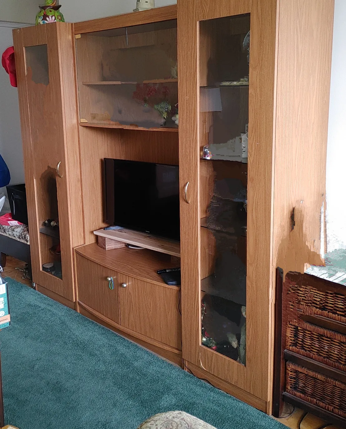 Entertainment Unit thumbnail